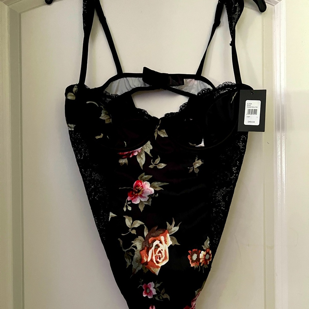 Sexy, sexy, sexy. Frederick’s of Hollywood teddy. Size Large. NWT.